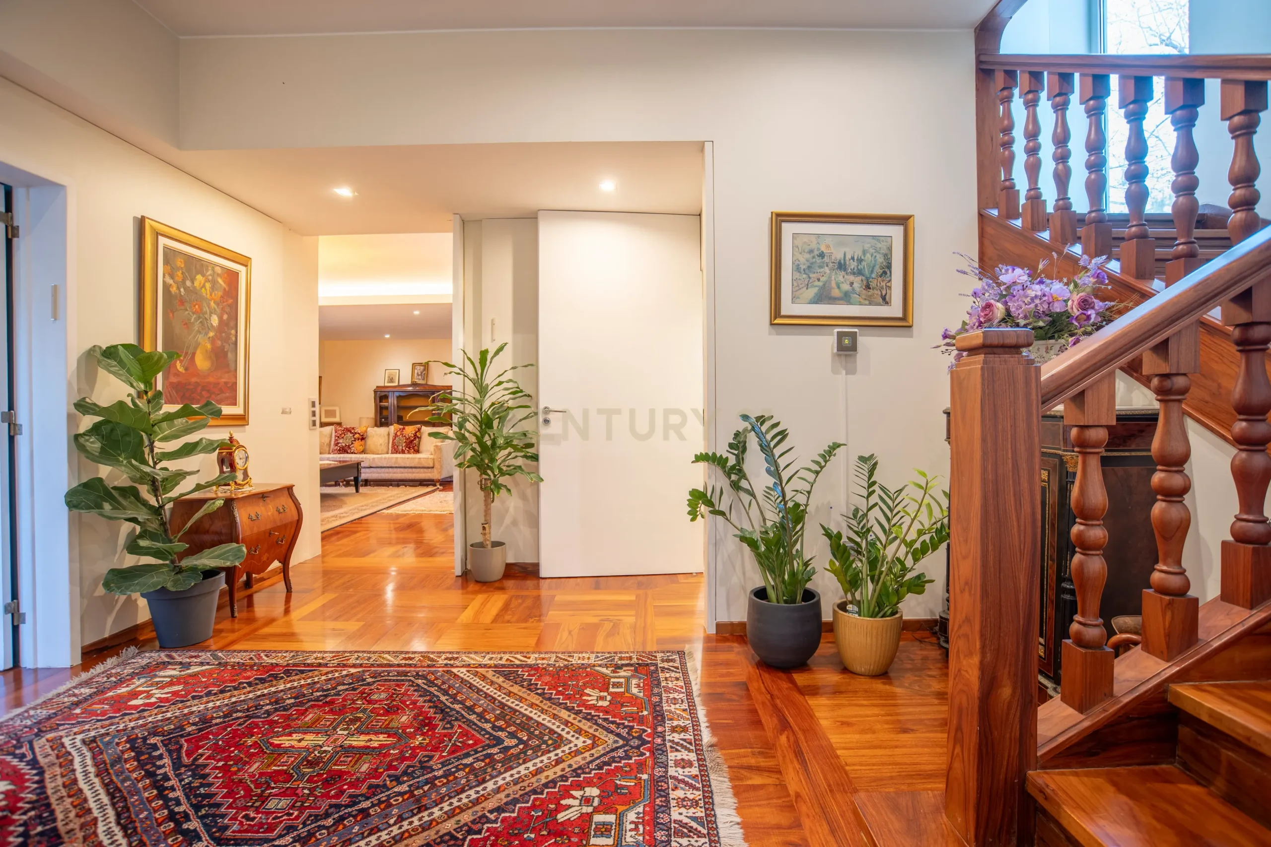 1064585-HDR1064585-HDR