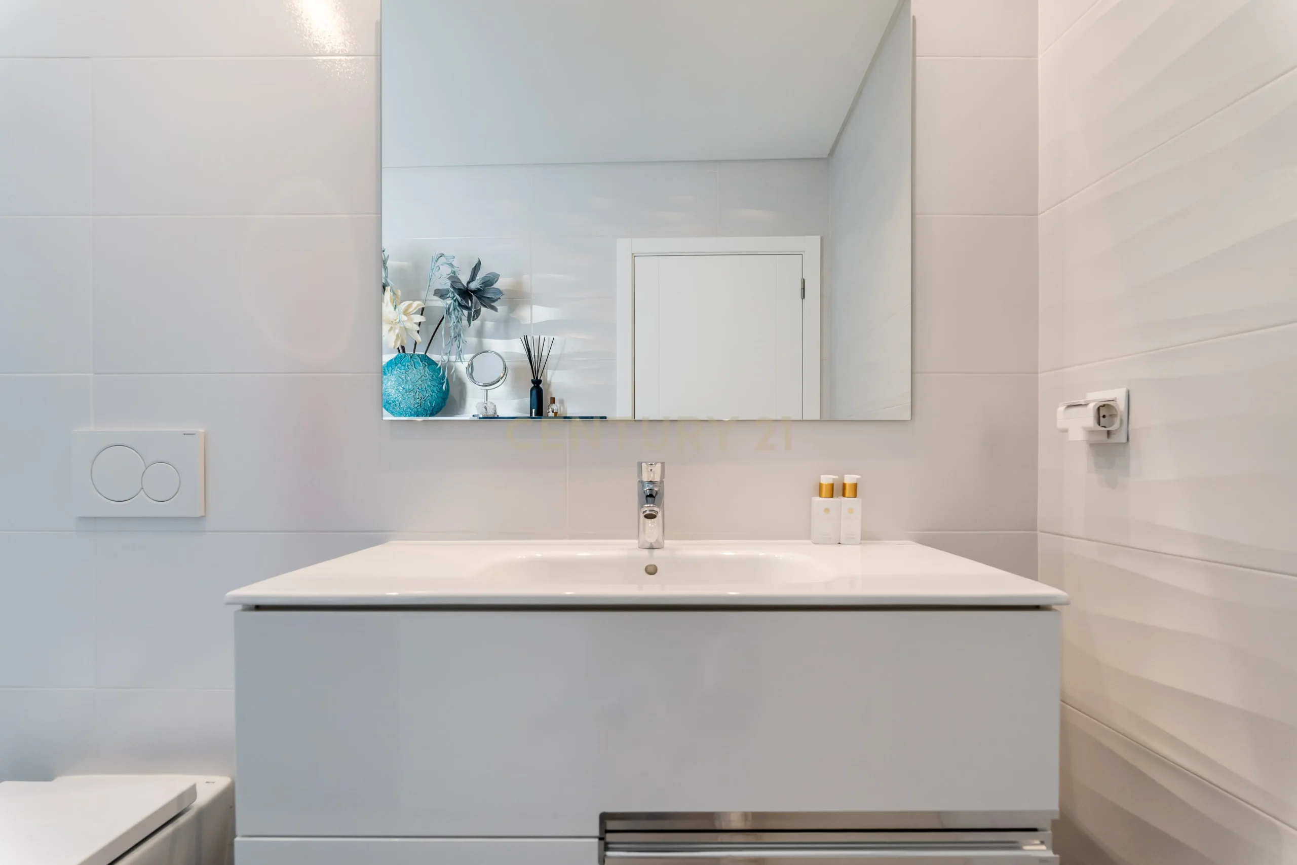 14_dbb33de1-effc-4d3b-a531-827e926bbdd3