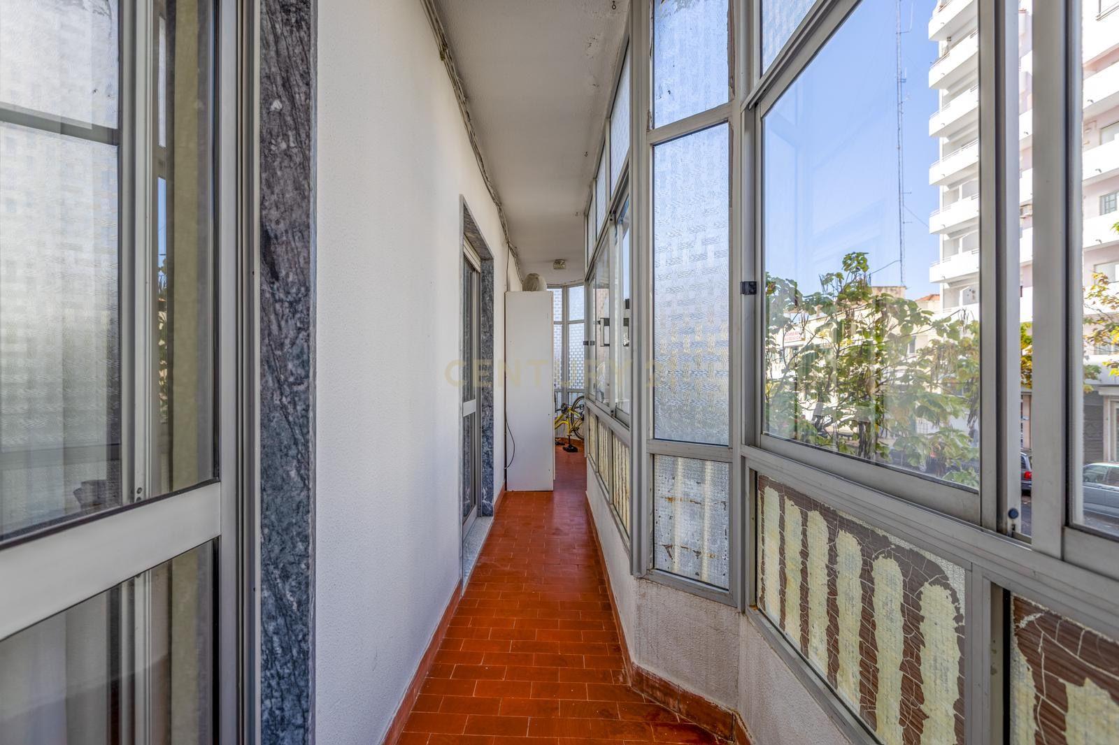 2d9d817f-e43a-4f0a-9598-8af4155a7823