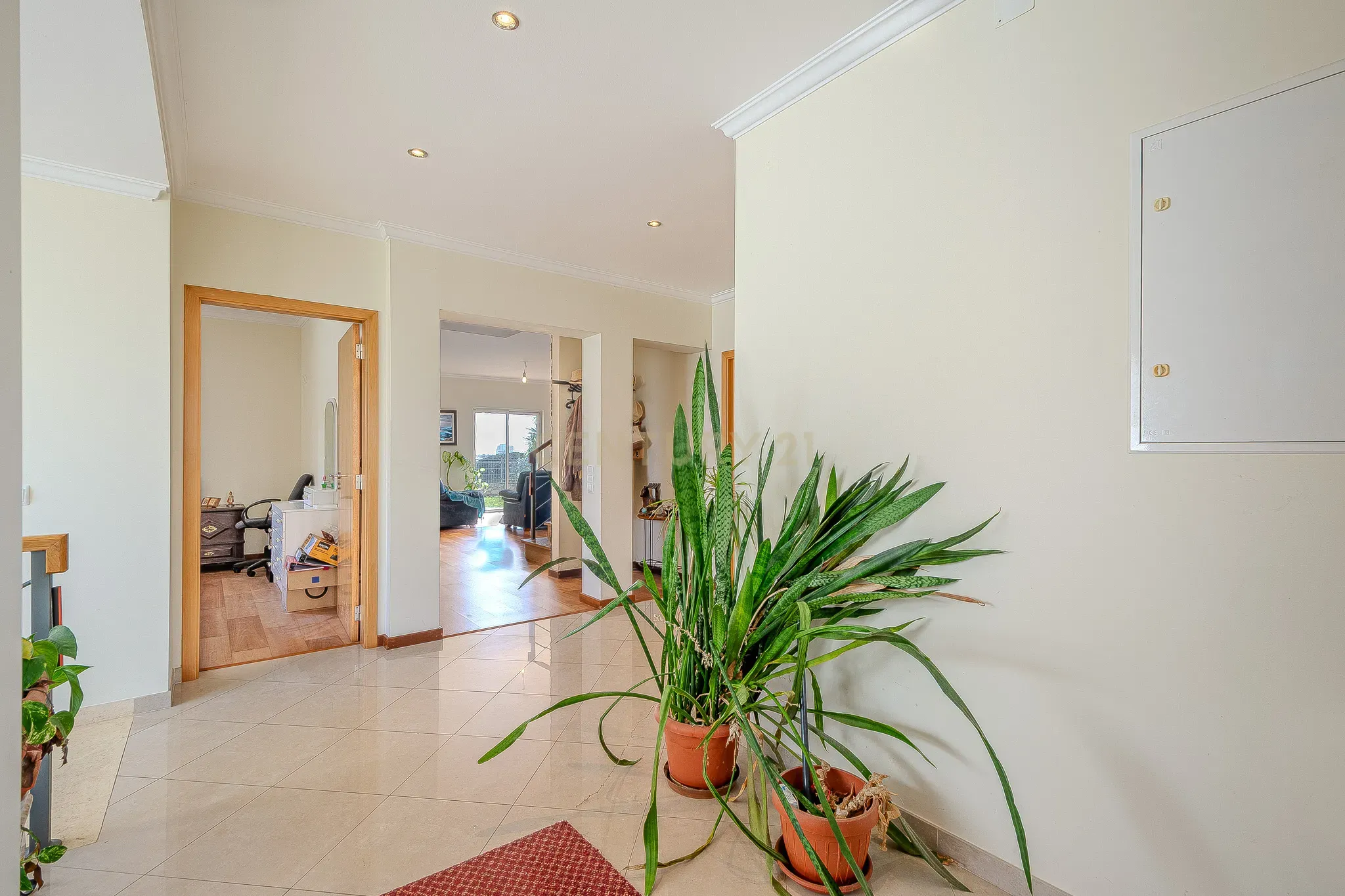 dsc-0851-hdr---hall-entrada-c-salao-e-quart_403a9876-c84d-4b23-a65d-21b5d9c76204