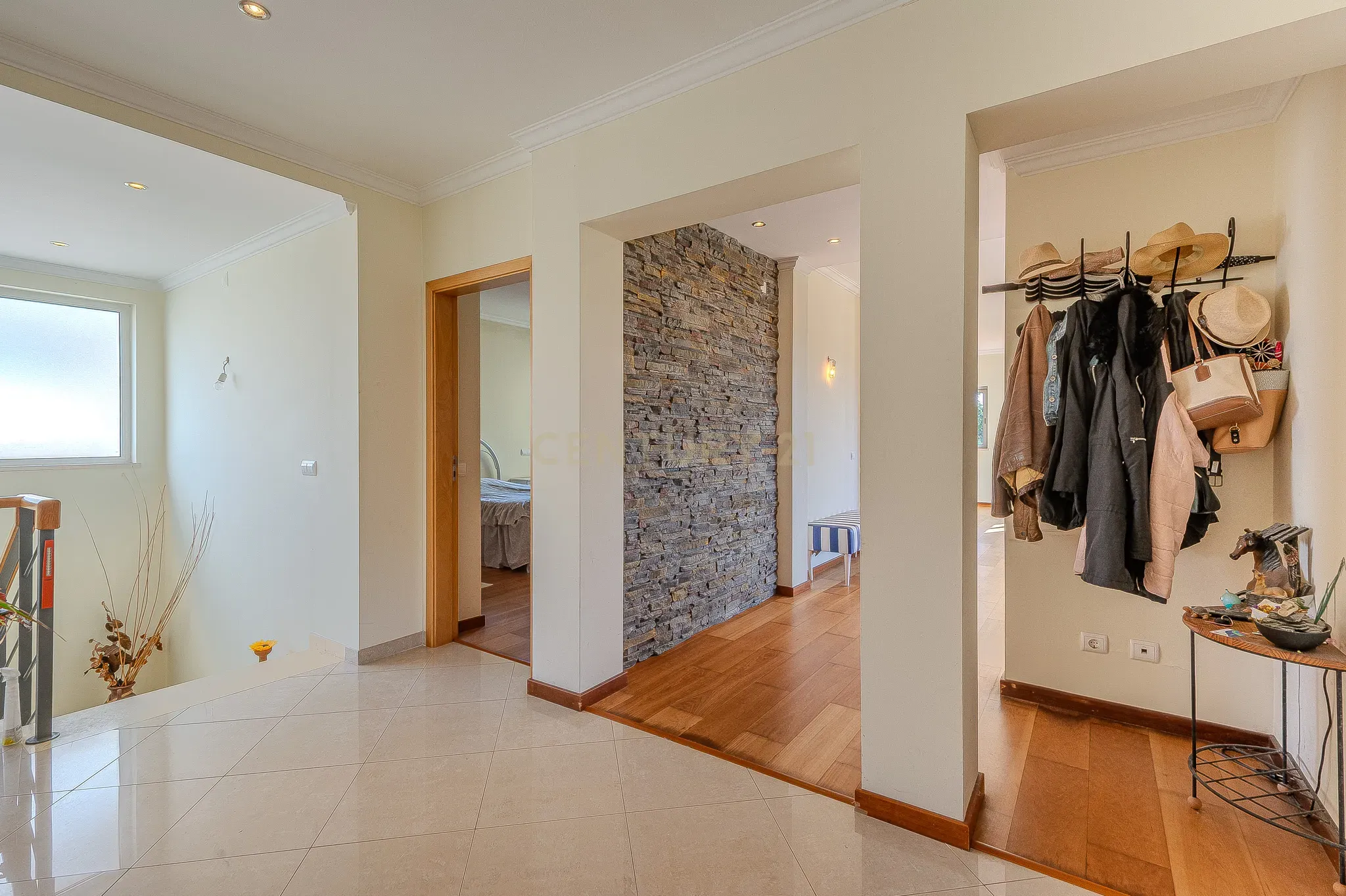 dsc-0857-hdr---hall-c-bengaleiro-e-escadas_00710e66-930d-42d5-9d61-827ba723b294