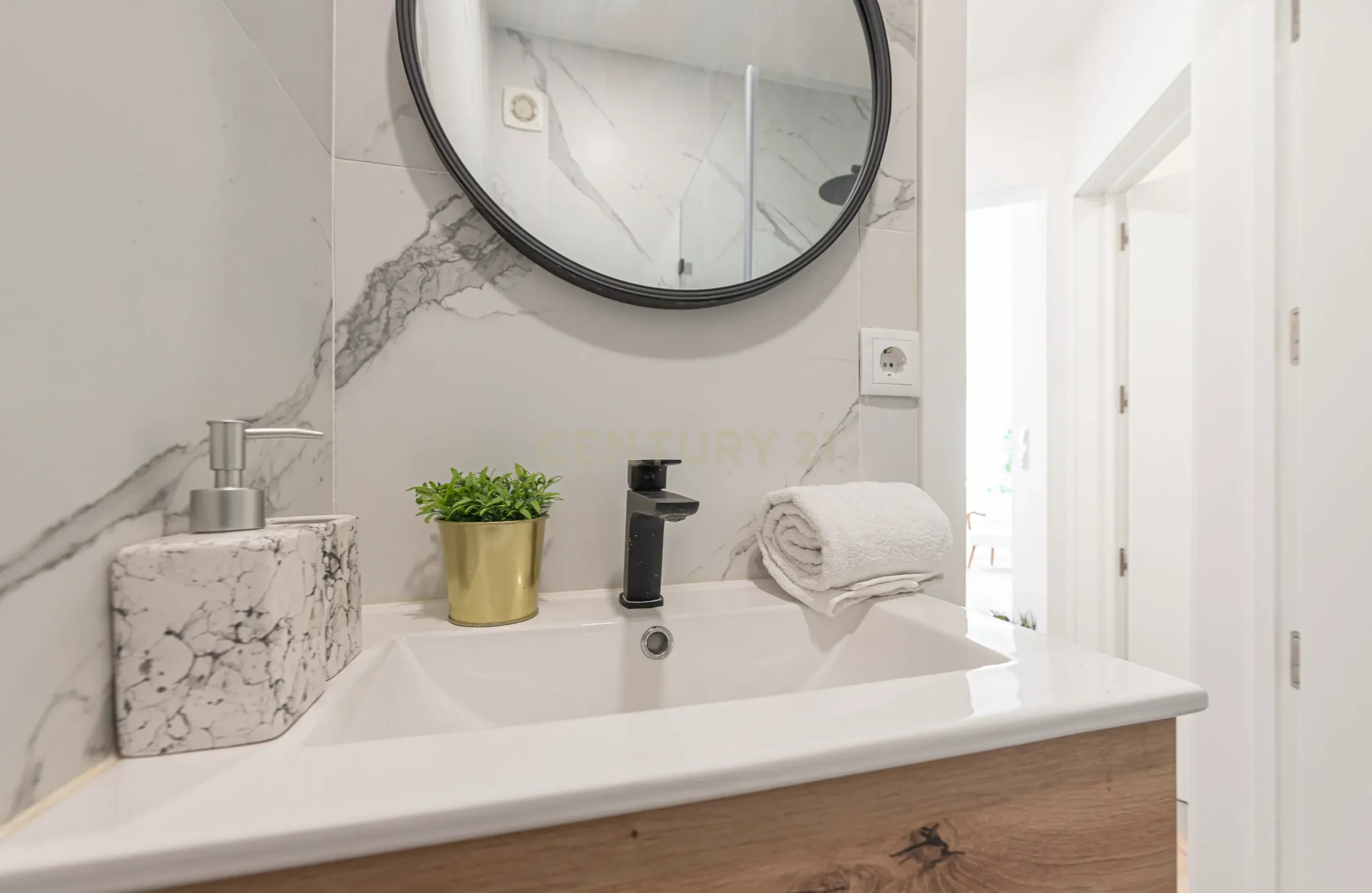 -dsc2574_335c2da0-a21d-4e30-a061-c247a6bbe785