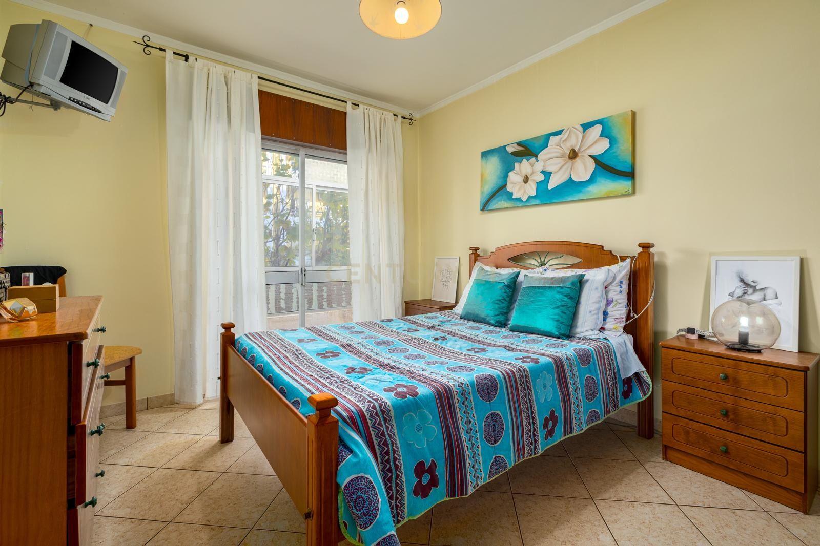 f4b63740-d6ef-4322-a829-60985e749c72