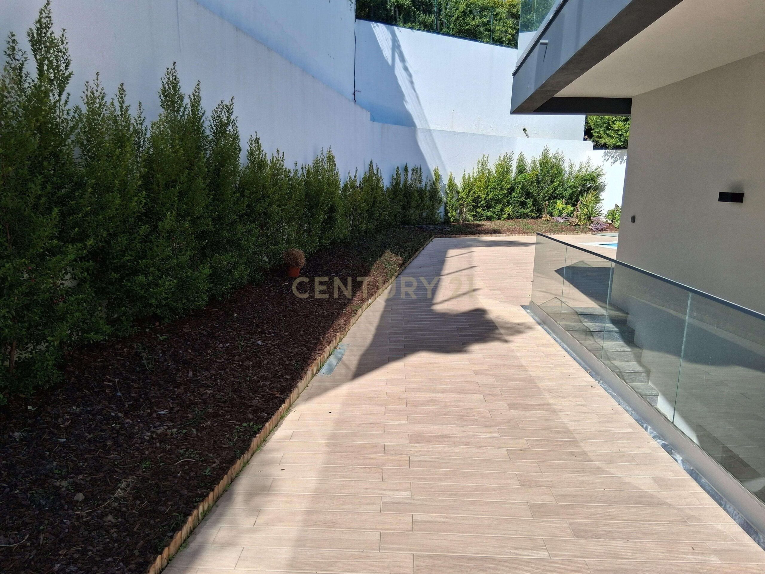 20251011122803Resultado