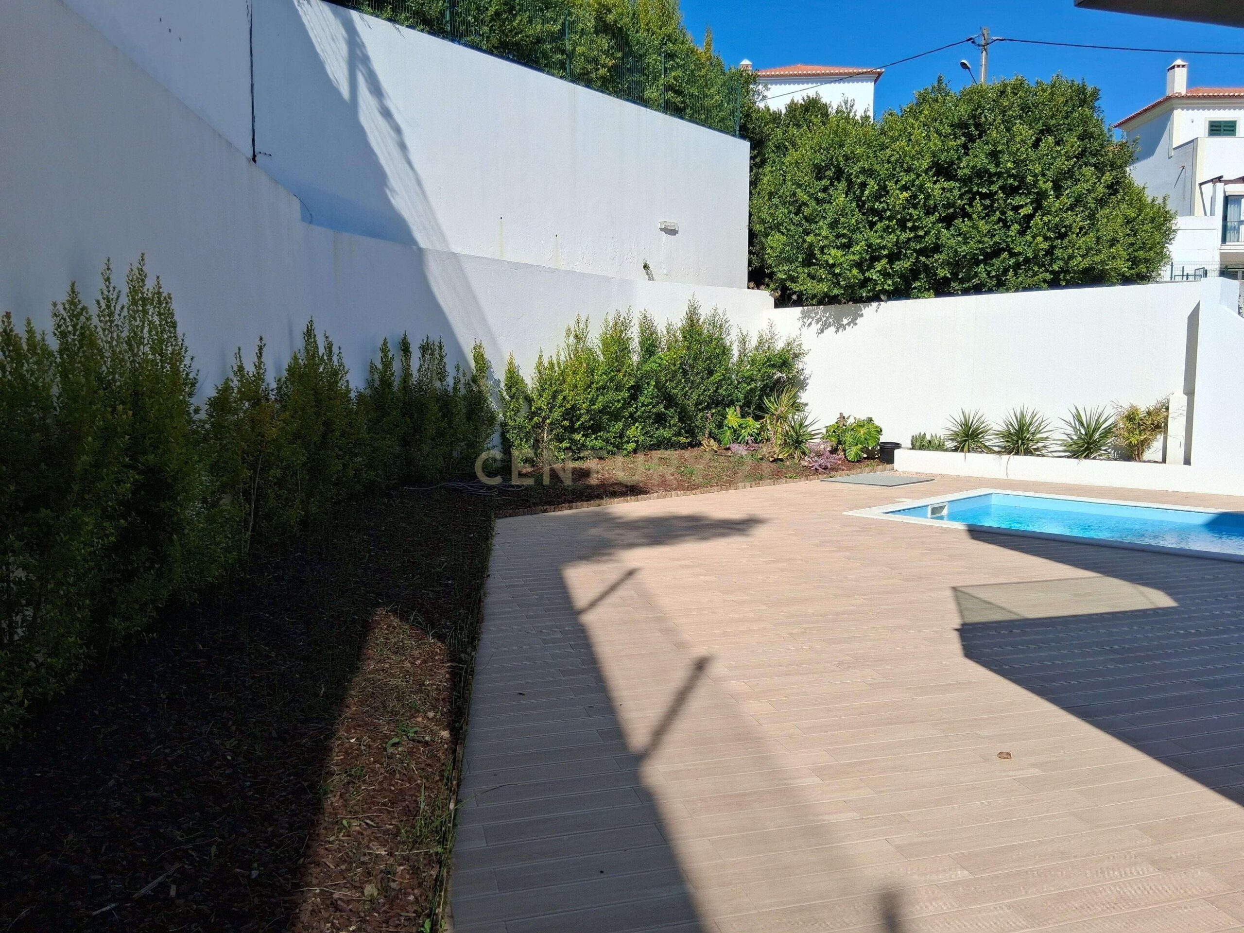 20251011122814Resultado