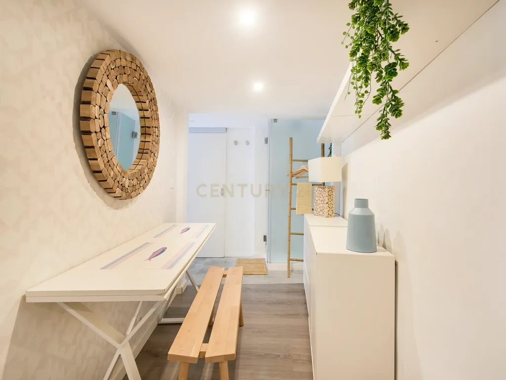 T0 Apartment in Santa Maria Maior, Lisboa - image 01