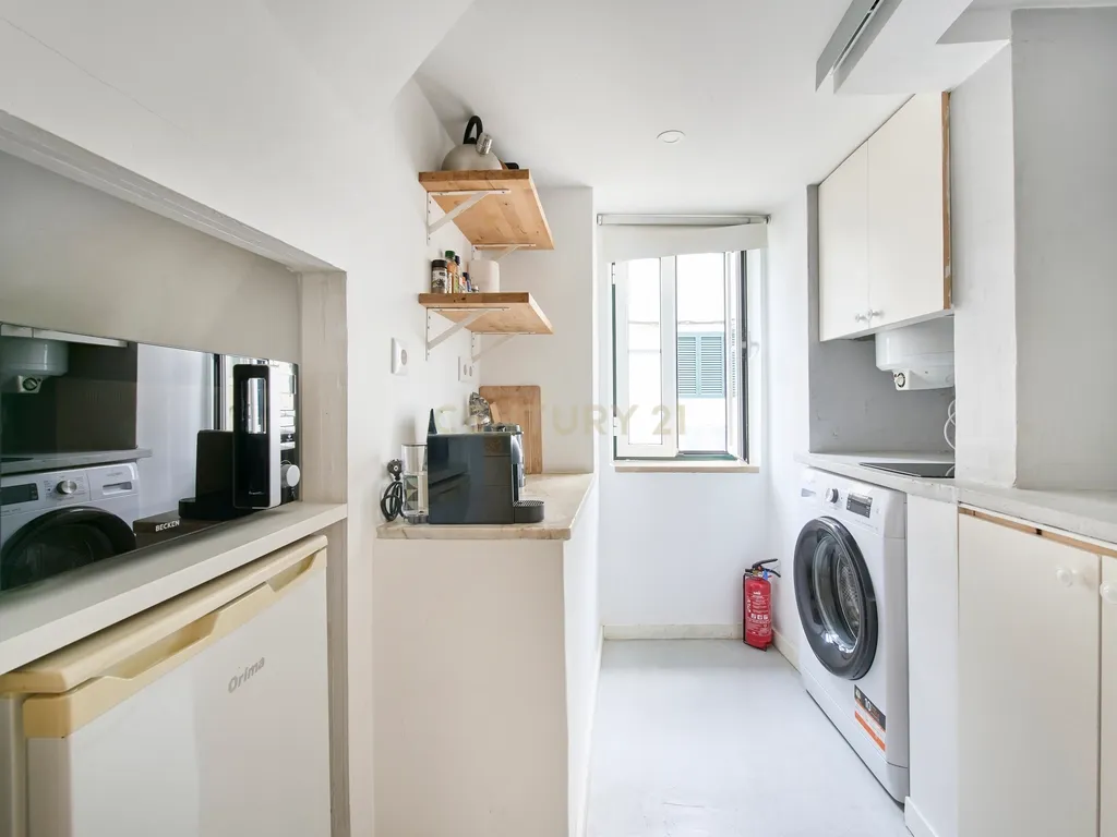T0 Apartment in Santa Maria Maior, Lisboa - image 07