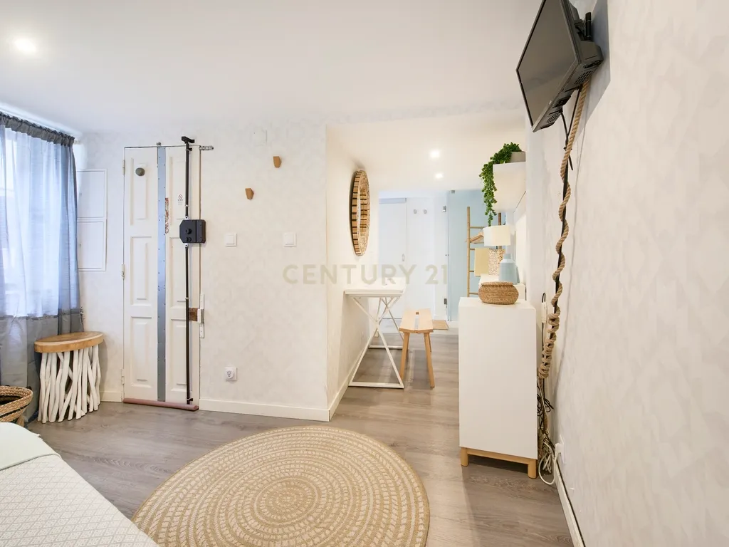 T0 Apartment in Santa Maria Maior, Lisboa - image 15