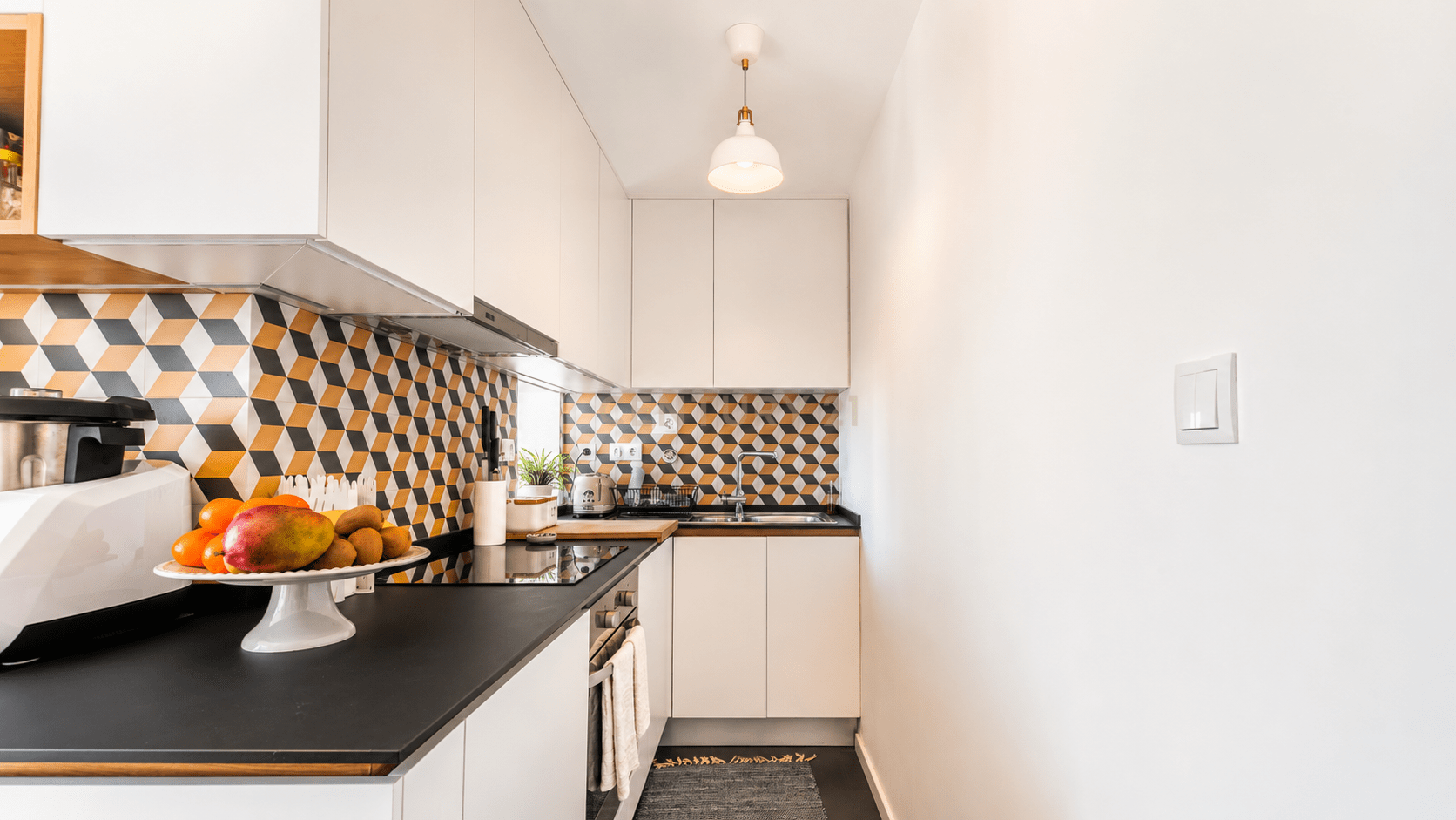 Renovated T2 Apartment in Ajuda, Lisbon - image 19