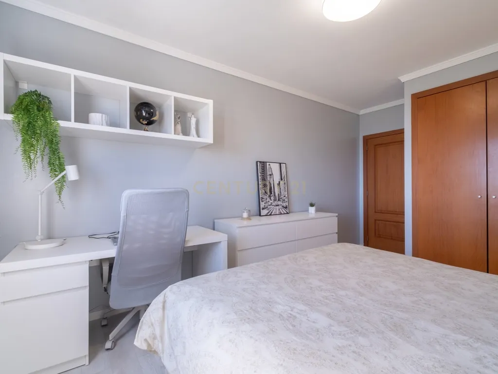 T2 Apartment in Câmara de Lobos, Câmara de Lobos - image 10
