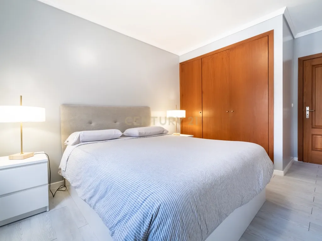 T2 Apartment in Câmara de Lobos, Câmara de Lobos - image 12
