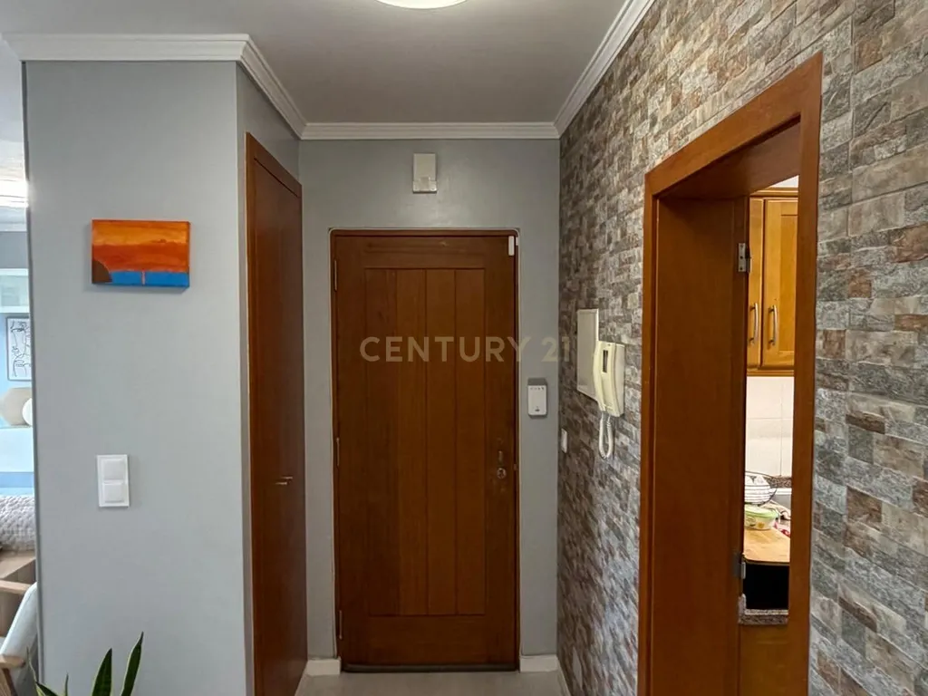 T2 Apartment in Câmara de Lobos, Câmara de Lobos - image 18