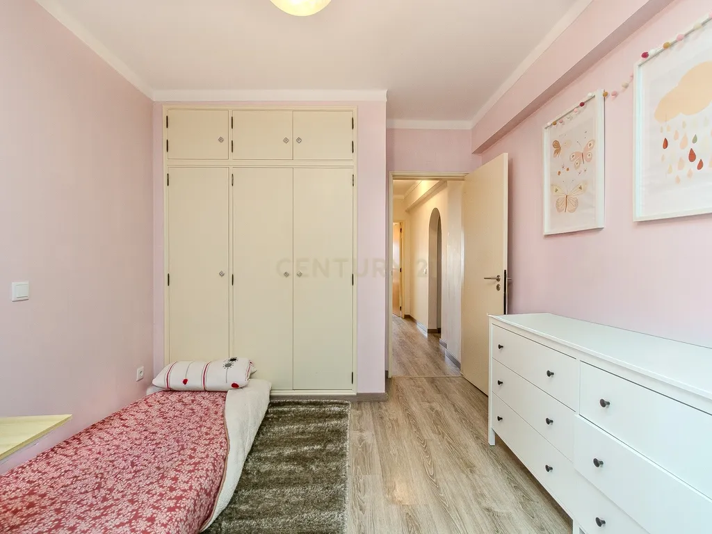 T2 Apartment in Faro (Sé e São Pedro), Faro - image 03