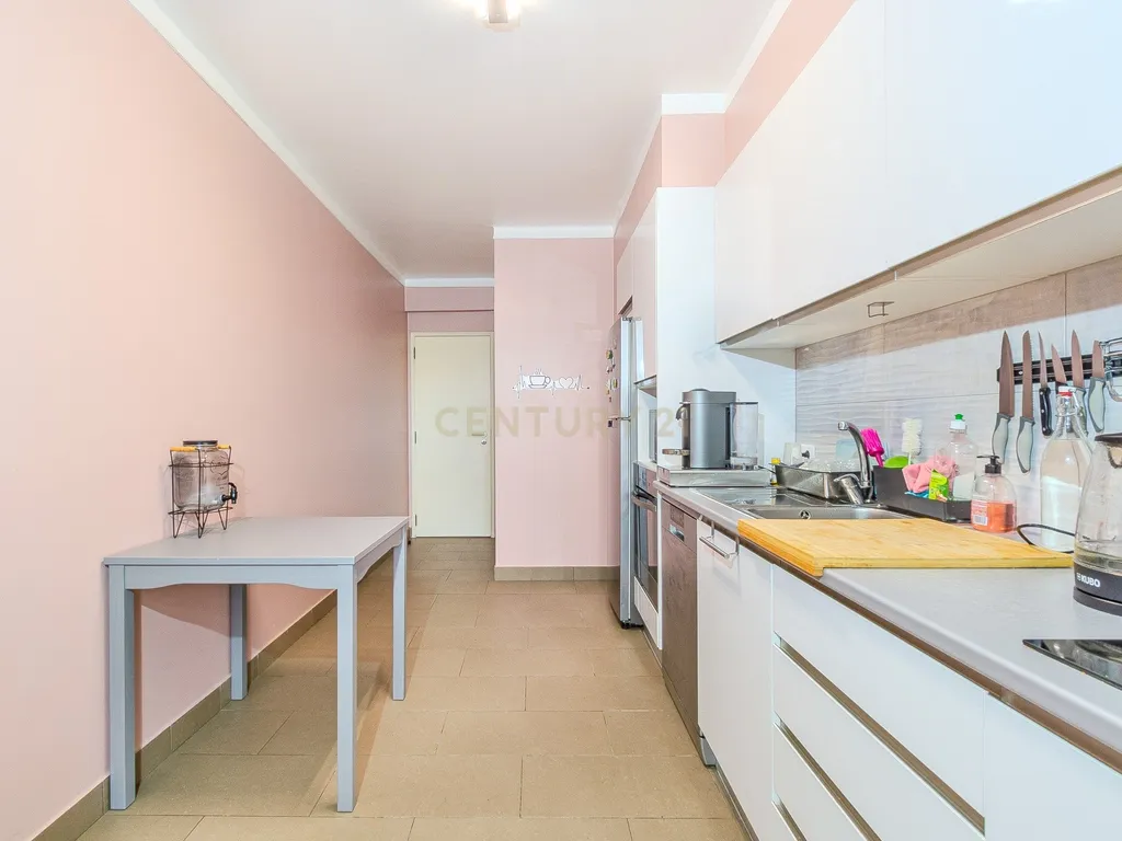 T2 Apartment in Faro (Sé e São Pedro), Faro - image 22