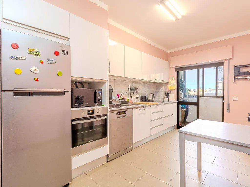T2 Apartment in Faro (Sé e São Pedro), Faro - image 23