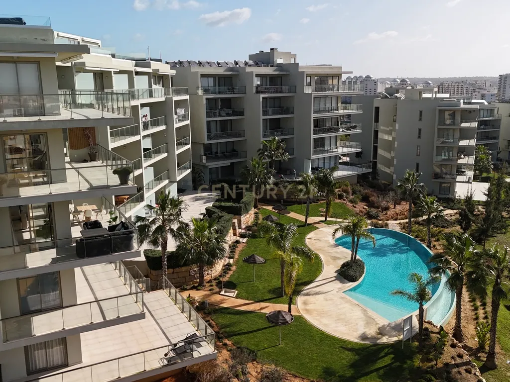 T2 Apartment in Portimão, Portimão - image 04