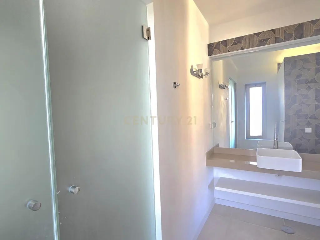 T2 Apartment in Portimão, Portimão - image 06