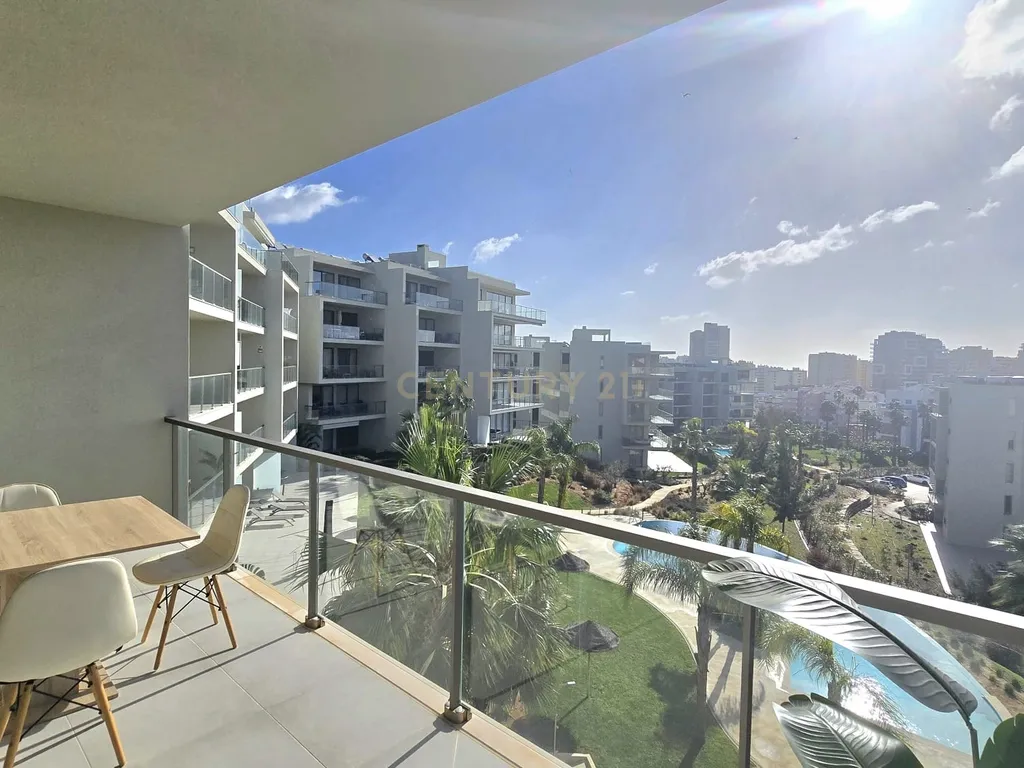 T2 Apartment in Portimão, Portimão - image 11
