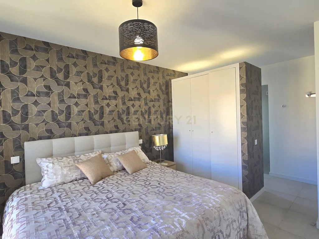 T2 Apartment in Portimão, Portimão - image 17