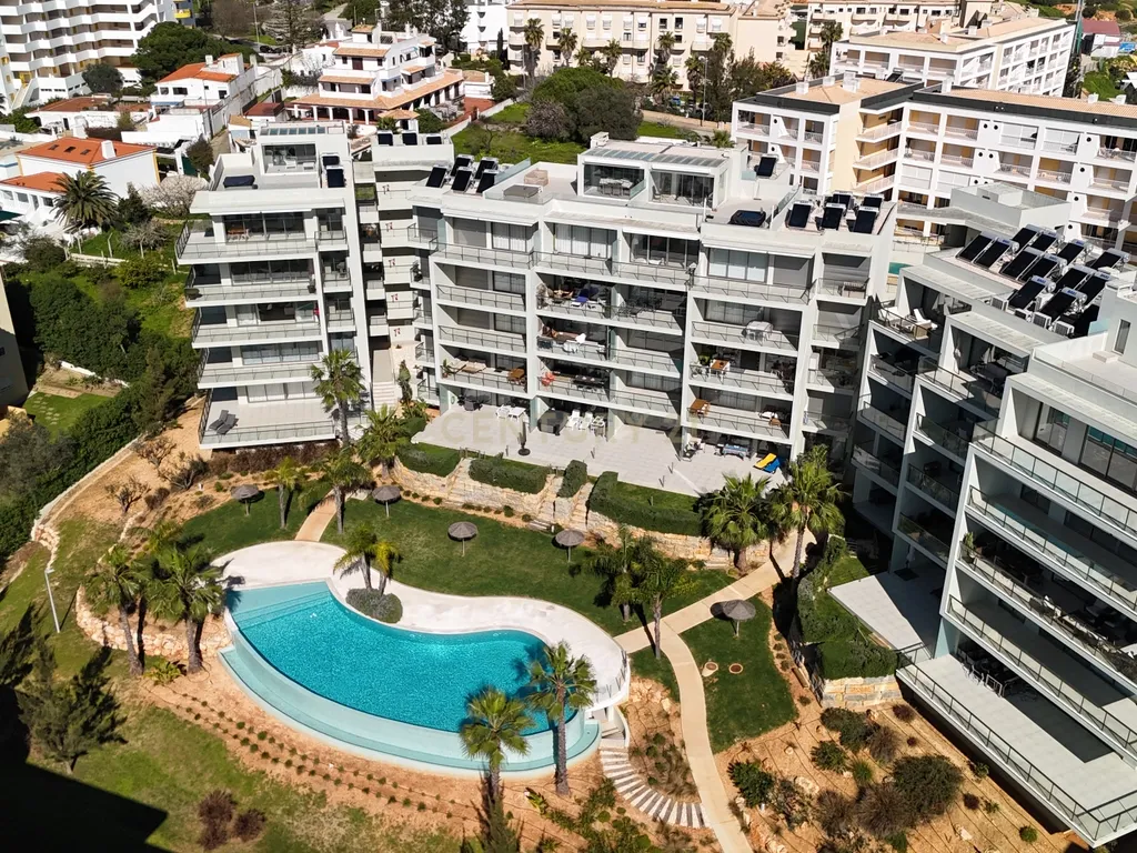 T2 Apartment in Portimão, Portimão - image 32