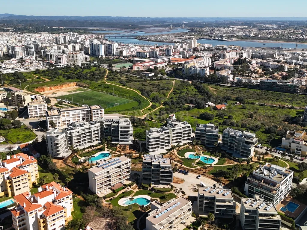 T2 Apartment in Portimão, Portimão - image 34