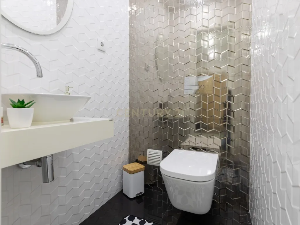 T2 Apartment in Santo António dos Olivais, Coimbra - image 15