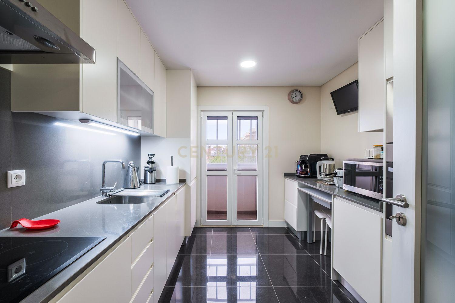 T2 Apartment in Sao Domingos de Rana, Cascais - image 13