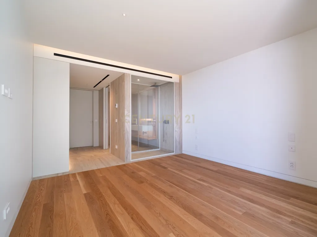 T2 Apartment in São Martinho, Funchal - image 18
