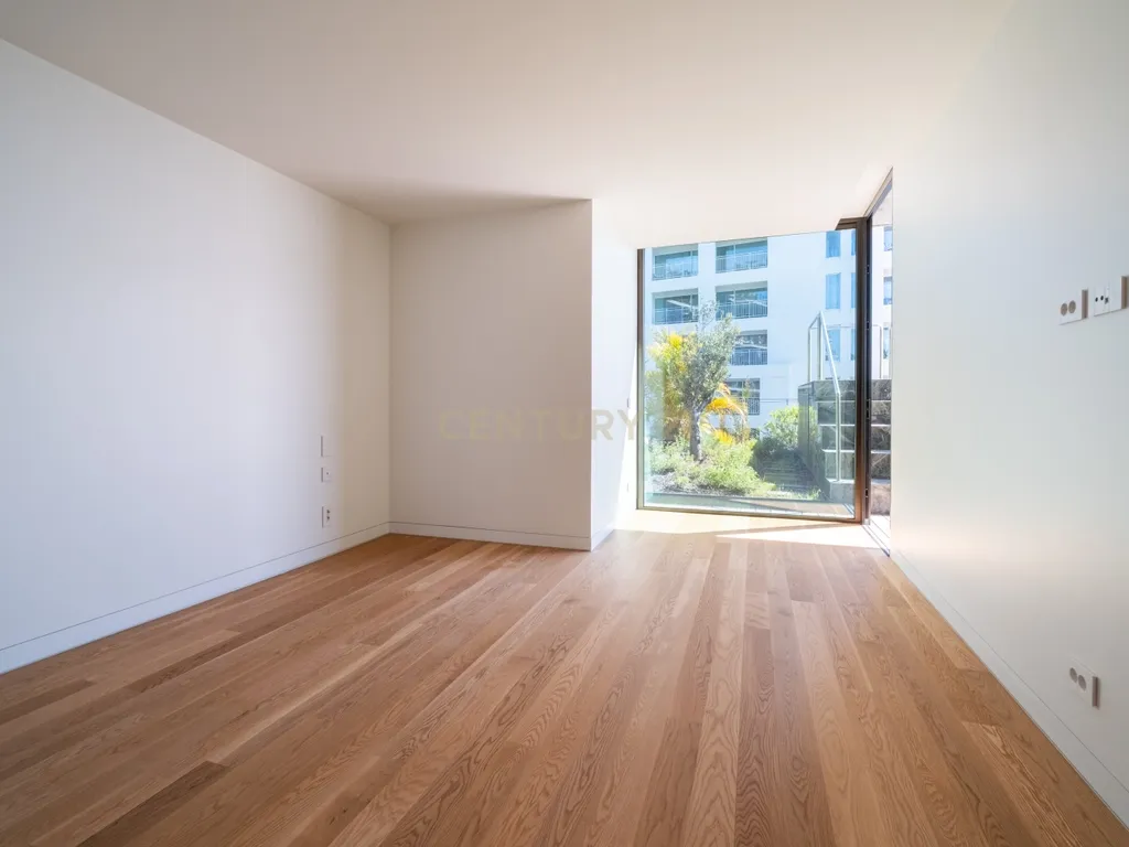 T2 Apartment in São Martinho, Funchal - image 19