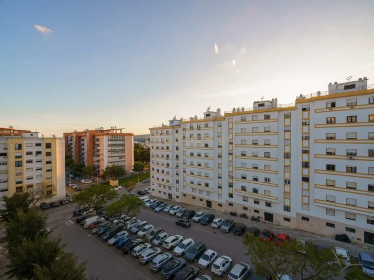 T2 Apartment in Setúbal (São Sebastião), Setúbal - image 01