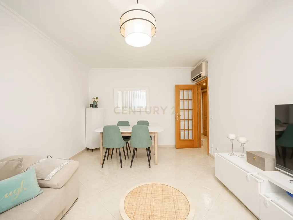 T2 Apartment in Setúbal (São Sebastião), Setúbal - image 03