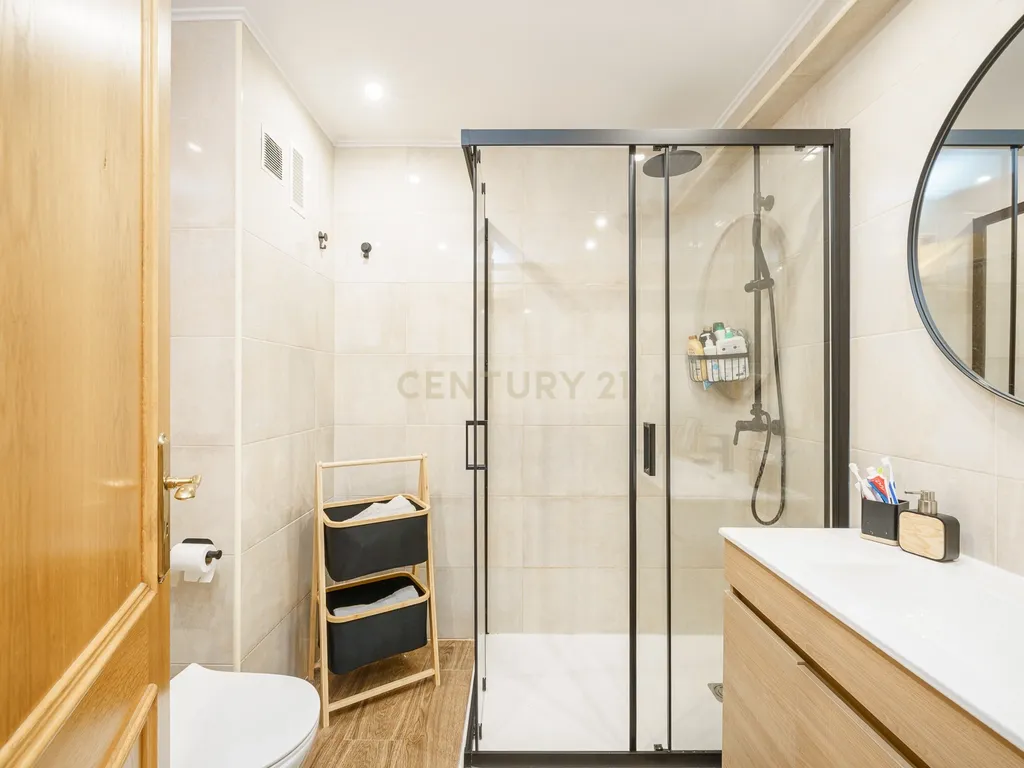 T2 Apartment in Setúbal (São Sebastião), Setúbal - image 07