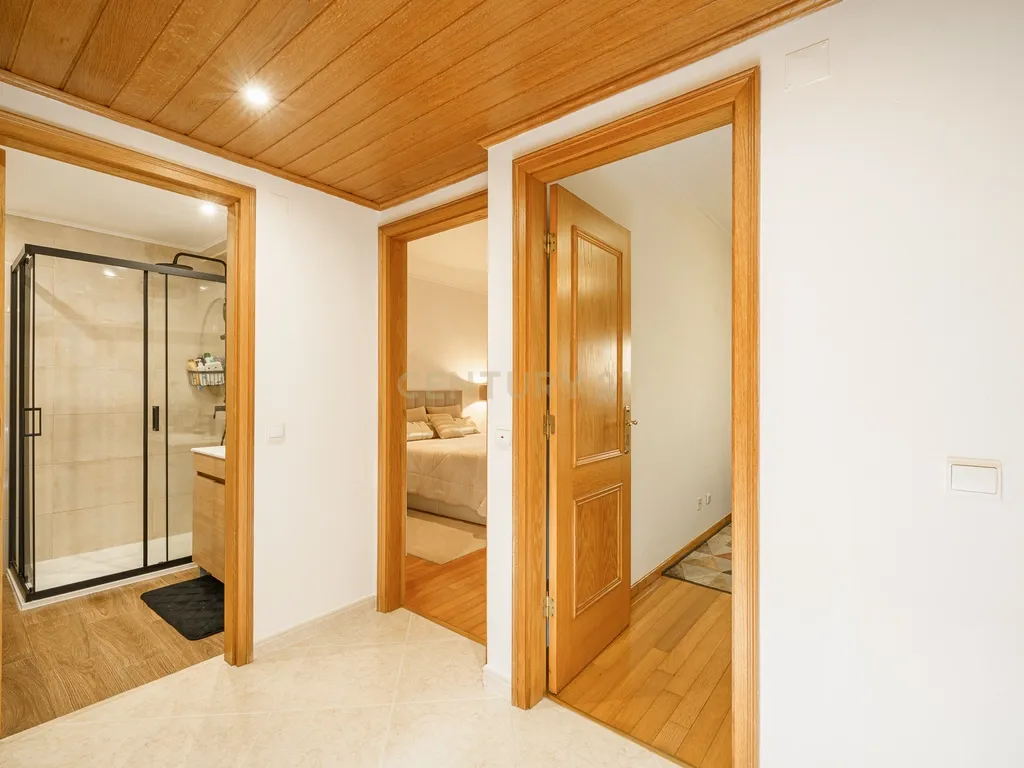 T2 Apartment in Setúbal (São Sebastião), Setúbal - image 09