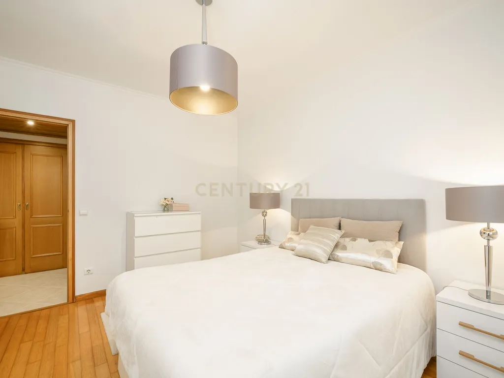 T2 Apartment in Setúbal (São Sebastião), Setúbal - image 11