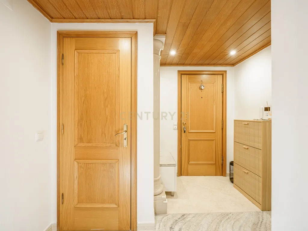 T2 Apartment in Setúbal (São Sebastião), Setúbal - image 23