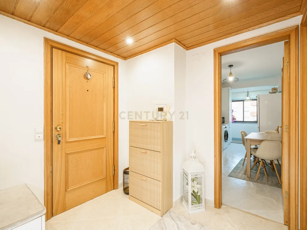 T2 Apartment in Setúbal (São Sebastião), Setúbal - image 24