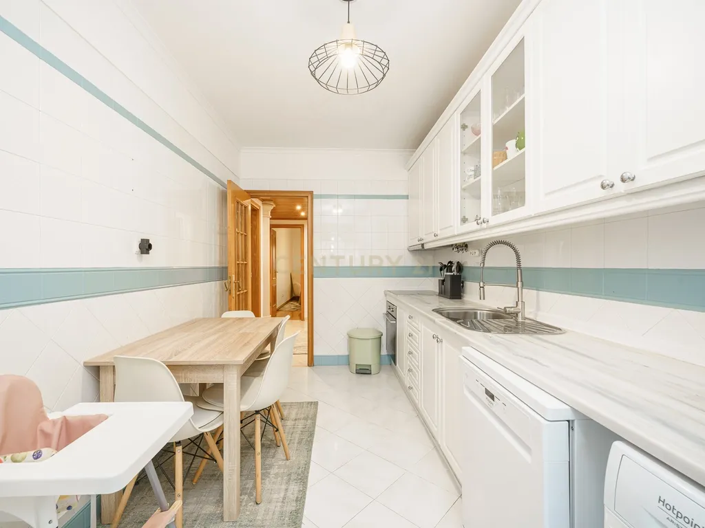 T2 Apartment in Setúbal (São Sebastião), Setúbal - image 26