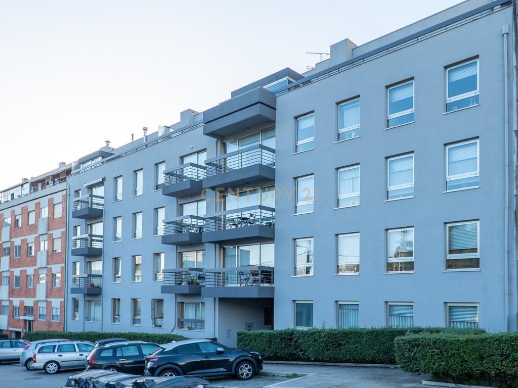 T2 Apartment in União das freguesias de Matosinhos e Leça da Palmeira, Matosinhos - image 02