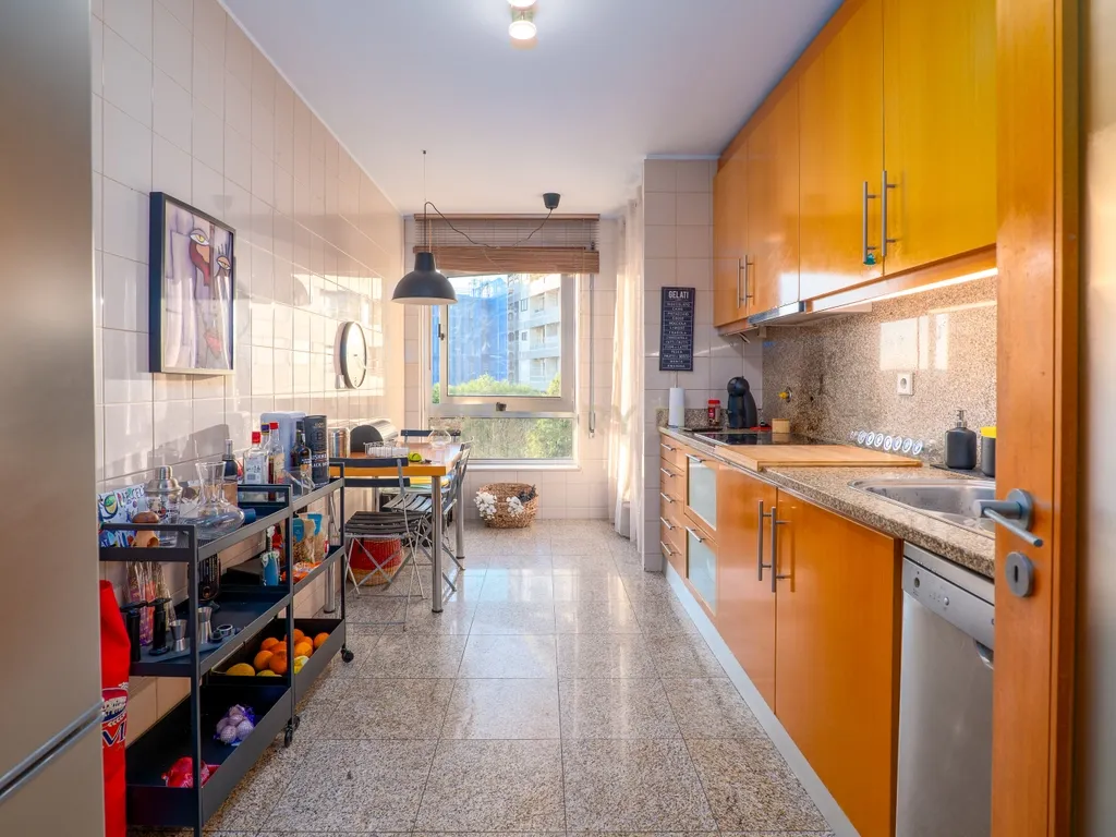 T2 Apartment in União das freguesias de Matosinhos e Leça da Palmeira, Matosinhos - image 07