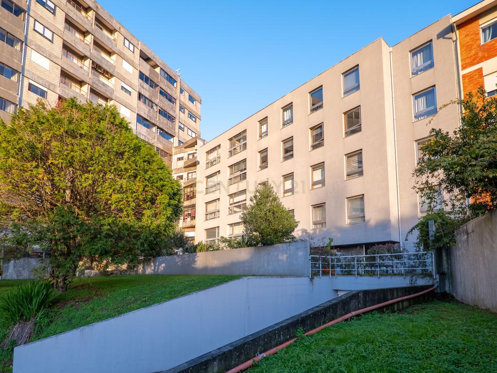 T2 Apartment in União das freguesias de Matosinhos e Leça da Palmeira, Matosinhos - image 27