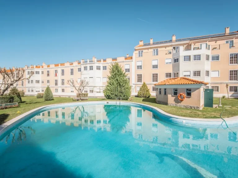T3 Apartment in Cascais e Estoril, Cascais - image 01