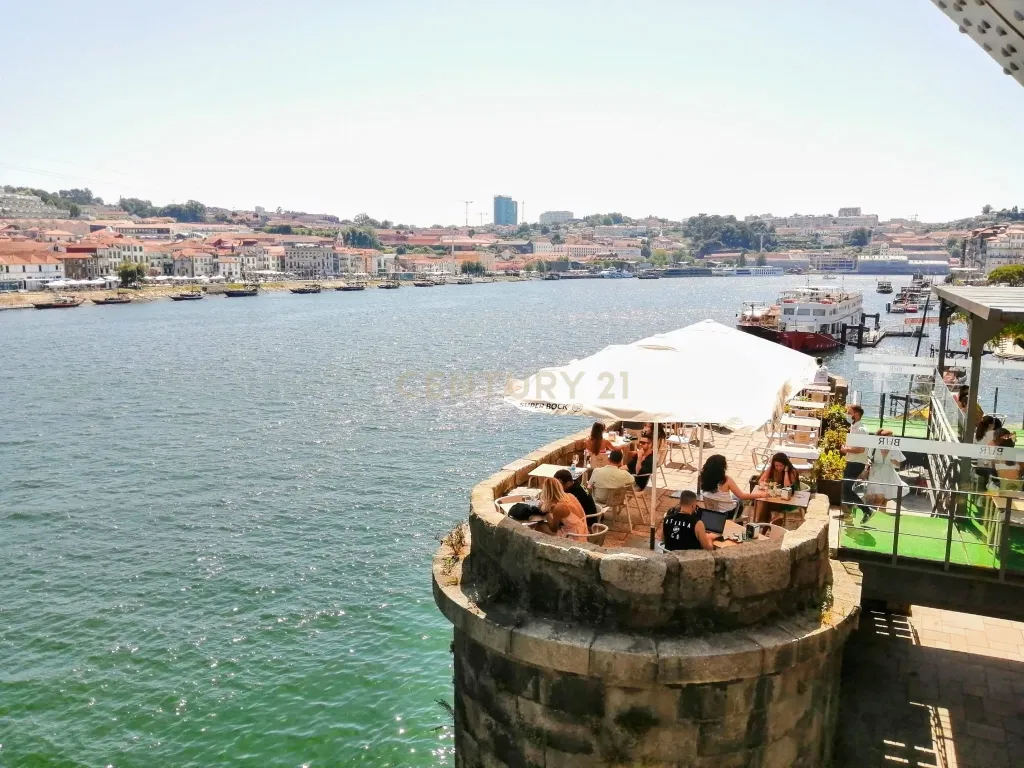 T3 Apartment in Lordelo do Ouro e Massarelos, Porto - image 16