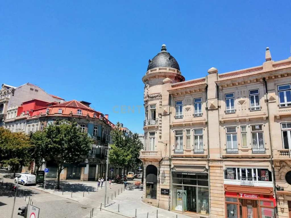 T3 Apartment in Lordelo do Ouro e Massarelos, Porto - image 21