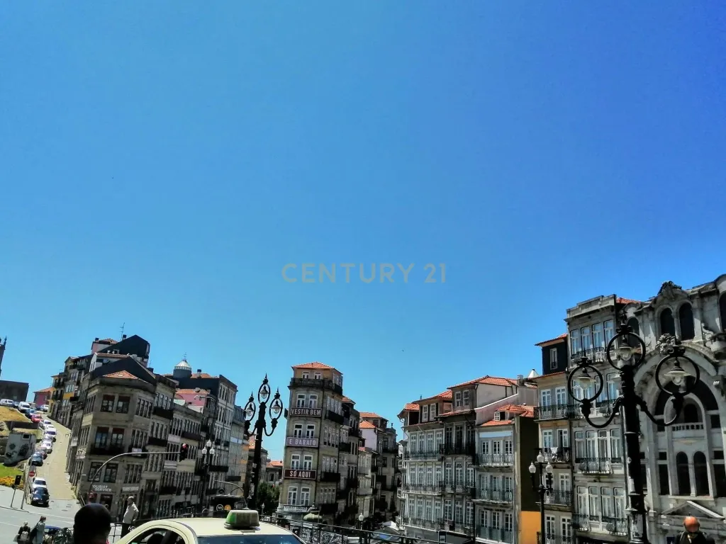T3 Apartment in Lordelo do Ouro e Massarelos, Porto - image 26