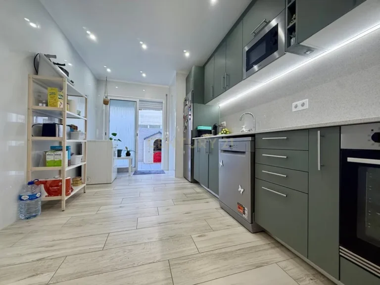 T3 Apartment in Olhão, Olhão - image 01