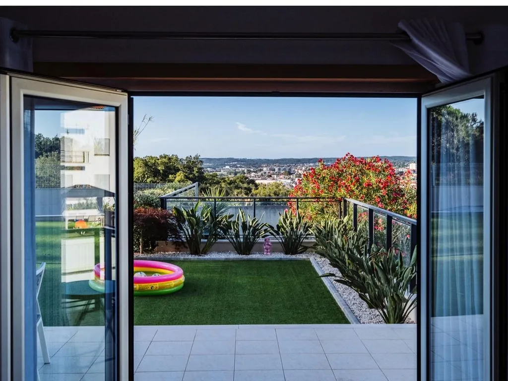 T3 Apartment in Parceiros e Azoia, Leiria - image 04