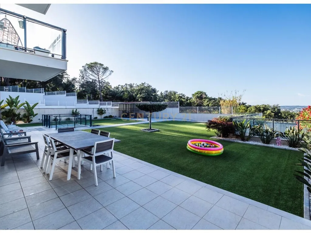 T3 Apartment in Parceiros e Azoia, Leiria - image 07