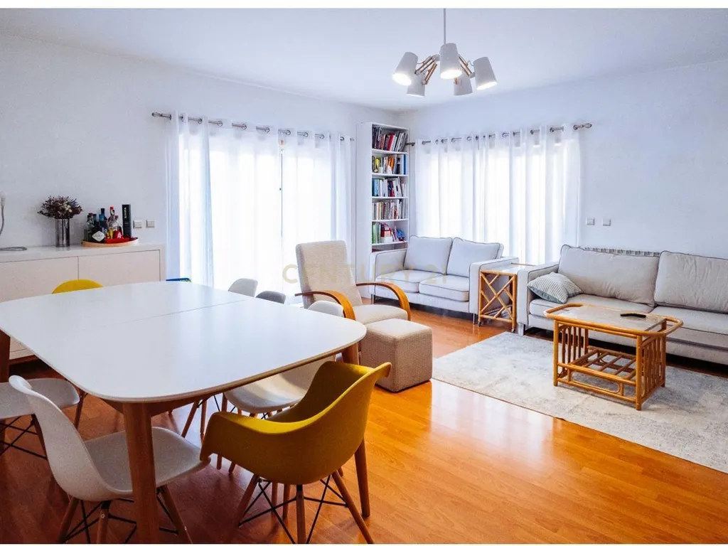T3 Apartment in Parceiros e Azoia, Leiria - image 08