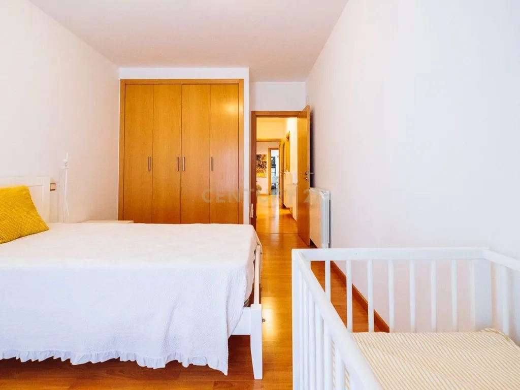 T3 Apartment in Parceiros e Azoia, Leiria - image 17