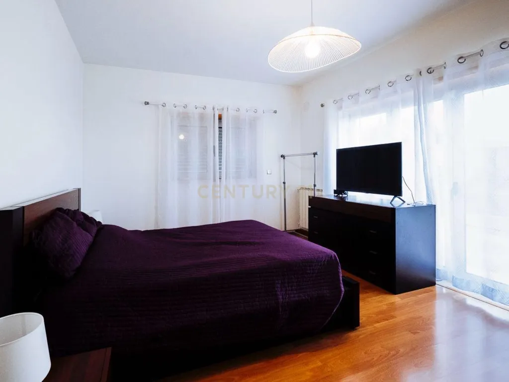 T3 Apartment in Parceiros e Azoia, Leiria - image 18